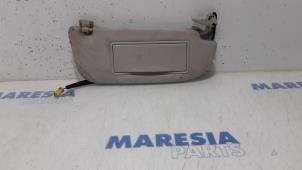 Używane Oslona przeciwsloneczna Peugeot 307 CC (3B) 2.0 16V Cena € 30,00 Procedura marży oferowane przez Maresia Parts