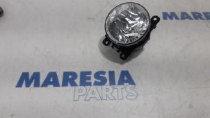 Gebruikte Mistlamp links-voor Renault Scénic IV (RFAJ) 1.3 TCE 140 16V Prijs € 25,00 Margeregeling aangeboden door Maresia Parts
