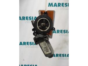 Begagnade Fönstermekanism, 4-dörrars, vänster fram Renault Laguna II (BG) 1.9 dCi 120 Pris € 35,00 Marginaltabell erbjuds av Maresia Parts