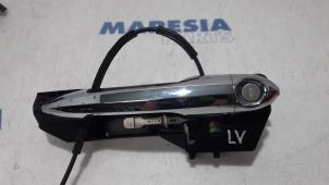 Begagnade Dörrhandtag, 2-dörrars, vänster Alfa Romeo MiTo (955) 1.4 Turbo 16V Pris € 30,00 Marginaltabell erbjuds av Maresia Parts