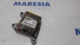 Gebruikte Airbag Module Renault Espace (JK) 2.0 dCi 16V 175 FAP Prijs € 85,00 Margeregeling aangeboden door Maresia Parts