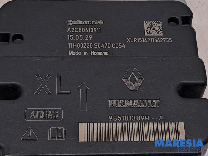 Airbagmodul från en Renault Clio IV Estate/Grandtour (7R) 1.5 Energy dCi 90 FAP 2015