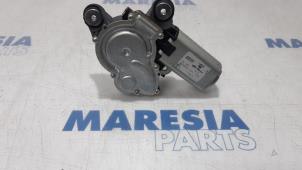 Gebruikte Ruitenwissermotor achter Fiat 500 (312) 1.2 Prijs € 25,00 Margeregeling aangeboden door Maresia Parts