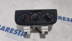 Gebruikte Kachel Bedieningspaneel Peugeot Bipper (AA) 1.4 HDi Prijs € 40,00 Margeregeling aangeboden door Maresia Parts
