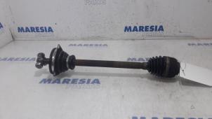 Gebruikte Aandrijfas links-voor Renault Twingo II (CN) 1.2 16V Prijs € 65,00 Margeregeling aangeboden door Maresia Parts