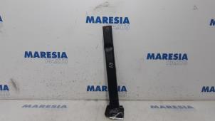 Begagnade Underram Peugeot 207 CC (WB) 1.6 HDiF 16V Pris € 20,00 Marginaltabell erbjuds av Maresia Parts