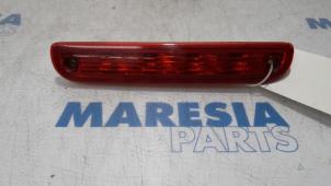 Begagnade Tredje bromsljus Fiat Ducato (250) 2.3 D 130 Multijet Pris € 30,25 Inklusive moms erbjuds av Maresia Parts