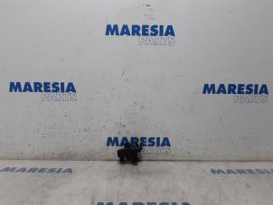 Begagnade Turbotrycksregulator Fiat 500 (312) 0.9 TwinAir 80 Pris € 25,00 Marginaltabell erbjuds av Maresia Parts