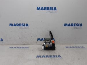 Gebruikte ABS Pomp Citroen C4 Picasso (3D/3E) 1.6 e-Hdi, BlueHDi 115 Prijs € 178,50 Margeregeling aangeboden door Maresia Parts