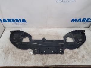 Używane Plyta ochronna silnika Peugeot 508 (8D) 2.2 HDiF 16V GT Cena € 35,00 Procedura marży oferowane przez Maresia Parts