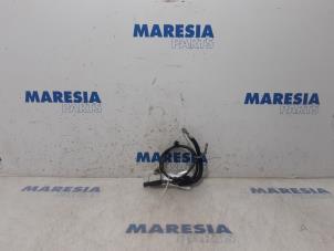 Begagnade Batterisensor Peugeot RCZ (4J) 1.6 16V THP Pris € 50,00 Marginaltabell erbjuds av Maresia Parts