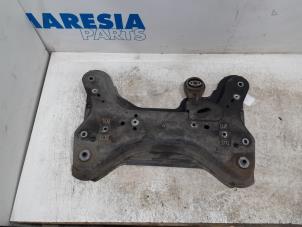 Gebruikte Subframe Renault Trafic New (FL) 2.5 dCi 16V 145 Prijs € 90,75 Inclusief btw aangeboden door Maresia Parts