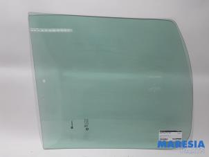 Begagnade Dörrfönster, 2-dörrars, höger Renault Trafic New (FL) 2.5 dCi 16V 145 Pris € 60,50 Inklusive moms erbjuds av Maresia Parts