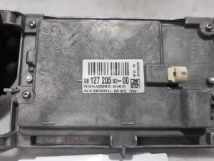 Gebruikte Navigatie Display Citroen C4 Grand Picasso (3A) 1.6 BlueHDI 120 Prijs € 262,50 Margeregeling aangeboden door Maresia Parts