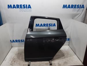 Gebruikte Portier 4Deurs links-achter Lancia Delta (844) 1.4 MultiAir 16V Prijs € 183,75 Margeregeling aangeboden door Maresia Parts