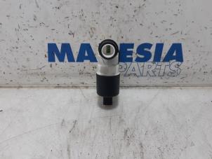 Begagnade Pump, vindrutespolare Citroen C4 Grand Picasso (3A) 1.6 BlueHDI 120 Pris € 10,00 Marginaltabell erbjuds av Maresia Parts