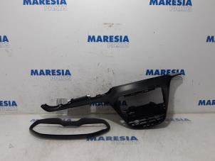 Gebruikte Dashboard deel Peugeot 2008 (CU) 1.6 e-HDi FAP Prijs € 35,00 Margeregeling aangeboden door Maresia Parts