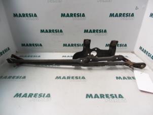 Begagnade Torkarmekanism Alfa Romeo 146 (930B) 1.9 TD Pris € 25,00 Marginaltabell erbjuds av Maresia Parts