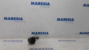 Begagnade Kolv Peugeot 5008 I (0A/0E) 1.6 THP 16V Pris € 50,00 Marginaltabell erbjuds av Maresia Parts