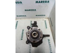 Begagnade Spindel, vänster fram Renault Laguna II (BG) 1.9 dCi 100 Pris € 40,00 Marginaltabell erbjuds av Maresia Parts