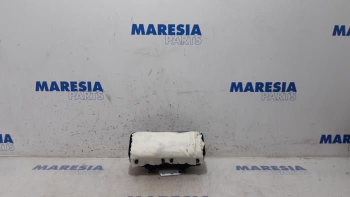 Höger airbag (instrumentbräda) från en Fiat 500 (312) 0.9 TwinAir 85 2010