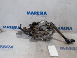 Begagnade Rattstångshölje Renault Clio III (BR/CR) 1.2 16V TCe 100 Pris € 288,75 Marginaltabell erbjuds av Maresia Parts