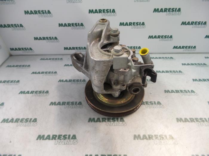 Servostyrningspump från en Lancia Dedra 1.8 IE 1992