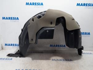 Begagnade Isolering, hjulhus DS Automobiles DS 3/Crossback (UC/UJ/UR) 1.2 12V PureTech 130 Pris € 30,25 Inklusive moms erbjuds av Maresia Parts