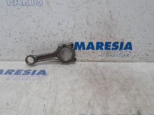 Begagnade Vevstake Lancia Delta (844) 1.6 D Multijet 16V 120 Pris € 35,00 Marginaltabell erbjuds av Maresia Parts