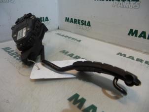 Begagnade Gaspedalsensor Renault Laguna II (BG) 1.9 dCi 100 Pris € 40,00 Marginaltabell erbjuds av Maresia Parts