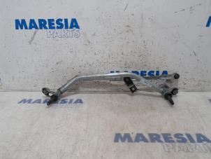 Begagnade Torkarmekanism Peugeot 208 I (CA/CC/CK/CL) 1.2 Vti 12V PureTech 82 Pris € 24,99 Marginaltabell erbjuds av Maresia Parts