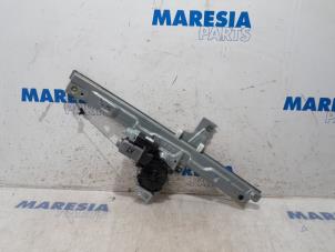 Gebruikte Raammechaniek 2Deurs links-voor Peugeot 207/207+ (WA/WC/WM) 1.4 16V VTi Prijs € 40,00 Margeregeling aangeboden door Maresia Parts