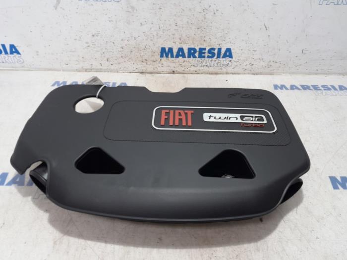 Luchtfilterhuis van een Fiat 500 (312) 0.9 TwinAir 85 2011