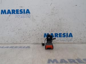 Gebruikte Veiligheidsgordel Insteek links-achter Alfa Romeo Giulietta (940) 1.4 TB 16V MultiAir Prijs € 25,00 Margeregeling aangeboden door Maresia Parts