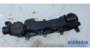 Begagnade Vipparmskåpa Peugeot 5008 I (0A/0E) 1.6 HDiF 16V Pris € 35,00 Marginaltabell erbjuds av Maresia Parts