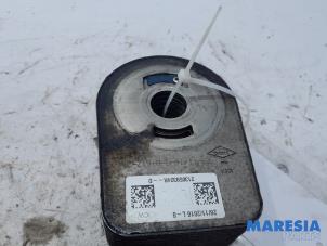 Gebruikte Oliefilterhouder Renault Megane IV Estate (RFBK) 1.5 Energy dCi 110 Prijs € 35,00 Margeregeling aangeboden door Maresia Parts