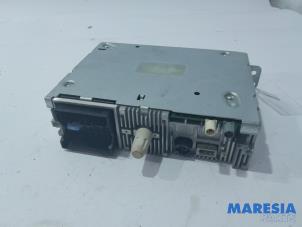 Używane Modul radiowy Peugeot 208 I (CA/CC/CK/CL) 1.2 Vti 12V PureTech 82 Cena € 210,00 Procedura marży oferowane przez Maresia Parts