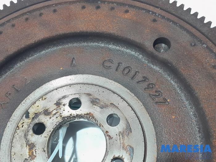 Kolo zamachowe z Peugeot 308 SW (L4/L9/LC/LJ/LR) 1.6 BlueHDi 120 2015