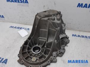 Begagnade Växellådshus Renault Megane IV (RFBB) 1.2 Energy TCE 130 Pris € 105,00 Marginaltabell erbjuds av Maresia Parts