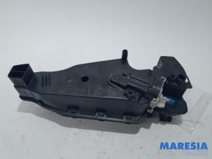 Begagnade Partikelfiltertank Peugeot 208 I (CA/CC/CK/CL) 1.6 Blue HDi 100 Pris € 157,50 Marginaltabell erbjuds av Maresia Parts
