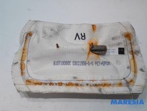Begagnade Sätesairbag (säte) Renault Megane III Coupe (DZ) 1.2 16V TCE 115 Pris € 40,00 Marginaltabell erbjuds av Maresia Parts