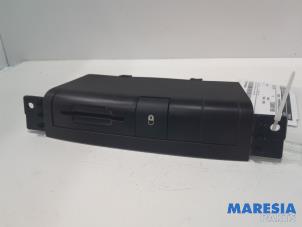 Begagnade Kortläsare (lås) Peugeot 207 SW (WE/WU) 1.6 16V Pris € 20,00 Marginaltabell erbjuds av Maresia Parts