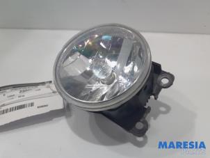 Begagnade Dimljus, höger fram Peugeot 3008 I (0U/HU) 1.6 16V THP 155 Pris € 10,00 Marginaltabell erbjuds av Maresia Parts