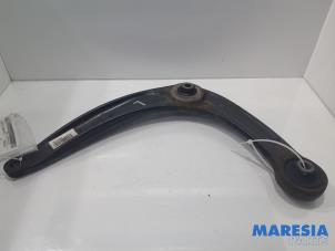 Gebruikte Draagarm onder links-voor Peugeot 3008 I (0U/HU) 1.6 16V THP 155 Prijs € 25,00 Margeregeling aangeboden door Maresia Parts