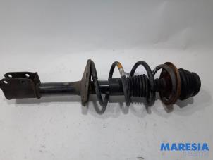 Gebruikte Mac Phersonpoot links-voor Dacia Logan MCV (KS) 1.4 Prijs € 35,00 Margeregeling aangeboden door Maresia Parts