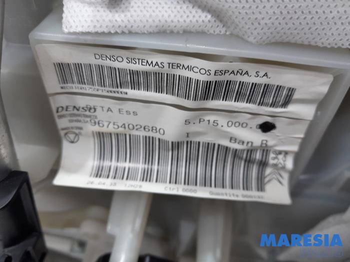 Värmarhus från en Citroën C4 Picasso (3D/3E) 1.6 16V THP 155 2013