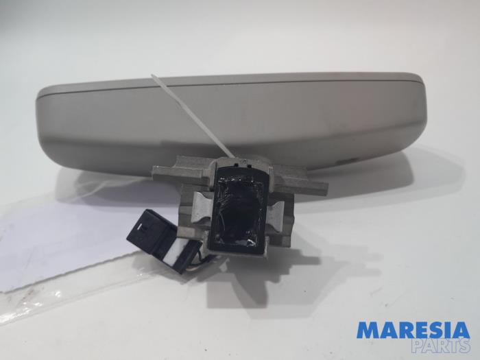 Backspegel från en Renault Captur (2R) 1.2 TCE 16V EDC 2018