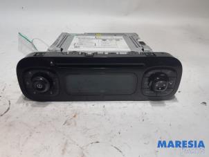 Begagnade CD-spelare med radio Fiat Panda/Pandina (312) 0.9 TwinAir 65 Pris € 157,50 Marginaltabell erbjuds av Maresia Parts