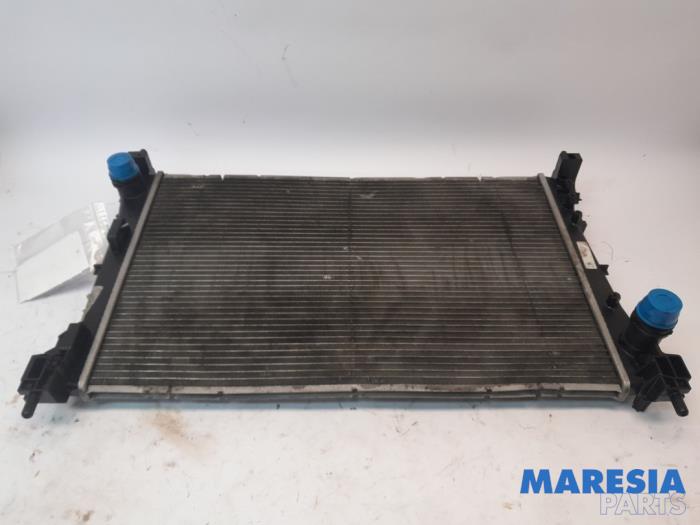 Radiateur van een Fiat Punto III (199) 0.9 TwinAir Turbo 100 2017