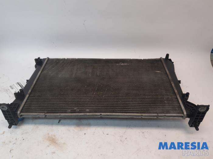Radiateur van een Fiat Punto III (199) 0.9 TwinAir Turbo 100 2017